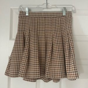 Altaird State NWOT houndstooth skirt
